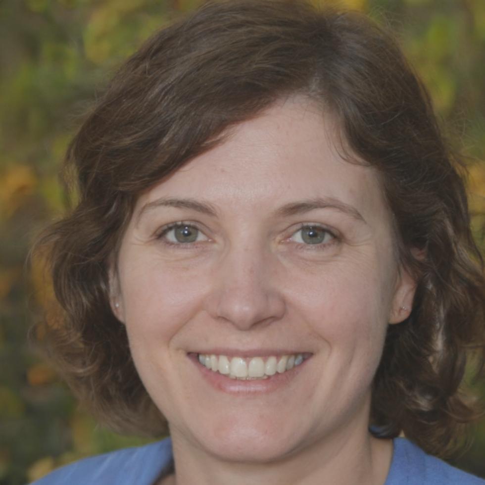 Isla MacLeod, Client Relations Specialist